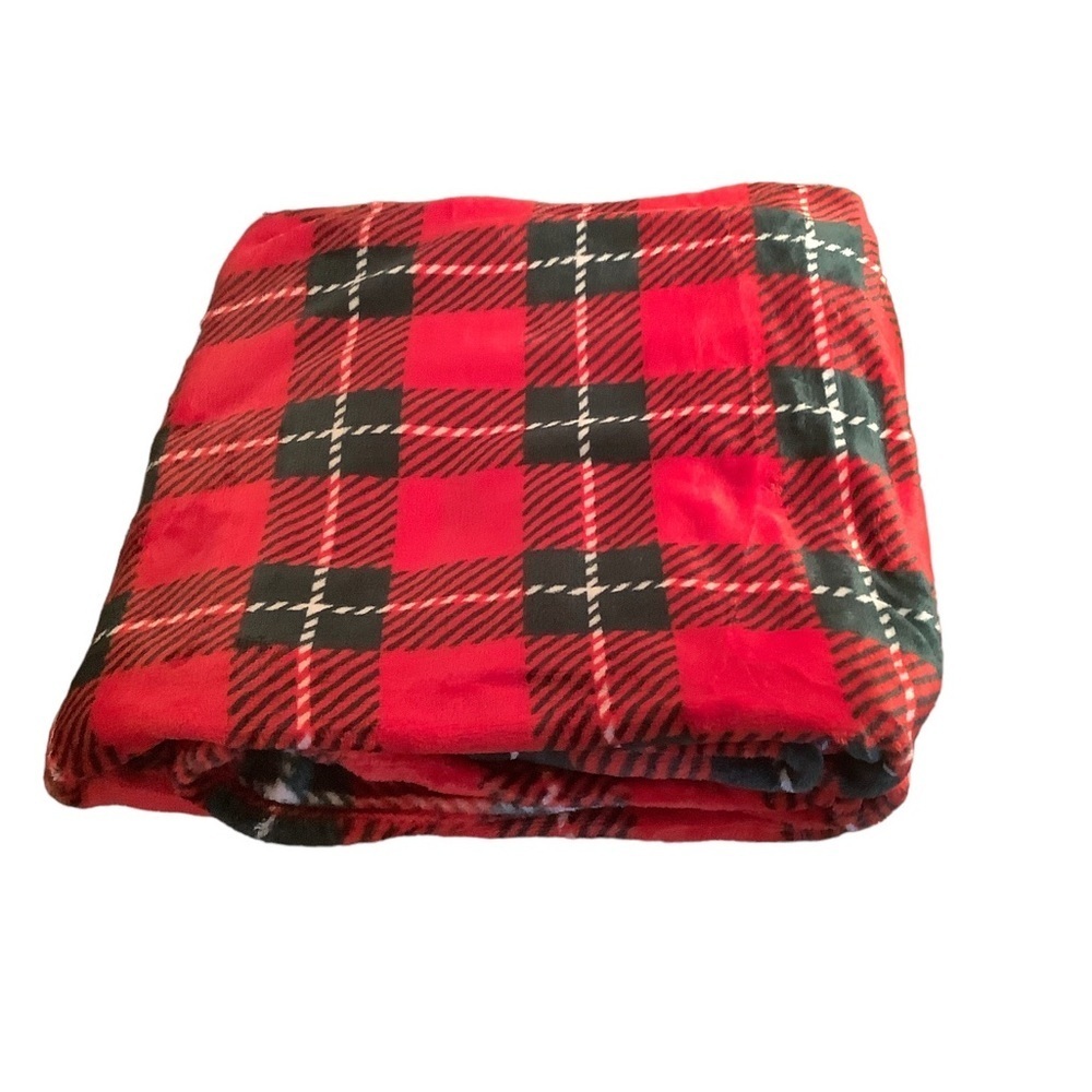 Joyland Holiday Throw & Pillow Gift Set. - Picture 5 of 7